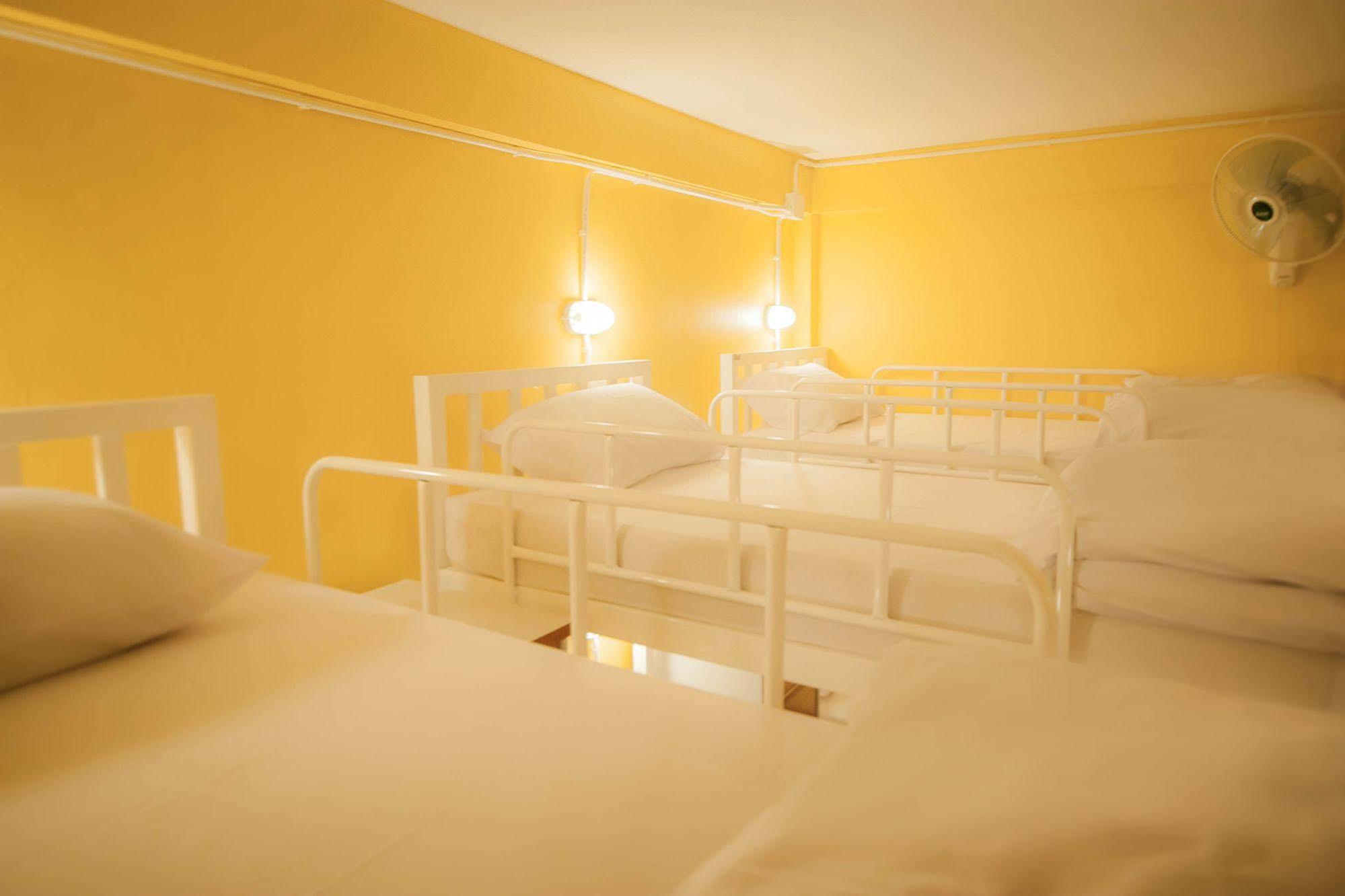 Thai Thai Hostel Чиангмай Экстерьер фото
