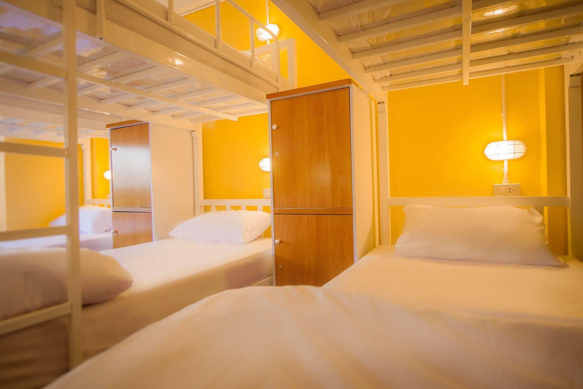 Thai Thai Hostel Чиангмай Экстерьер фото